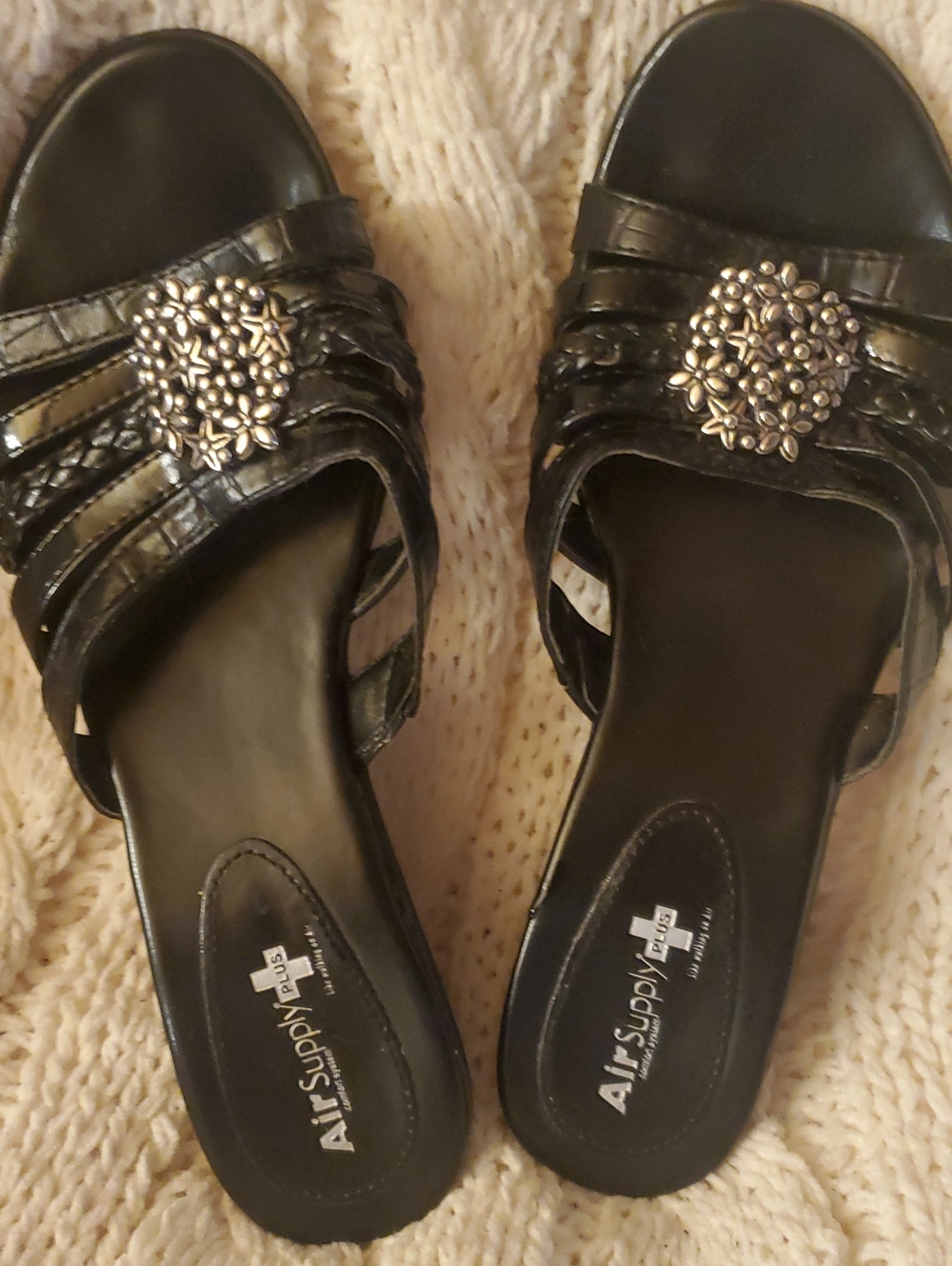Black Slip-On Mules with Decorative Floral Medallion